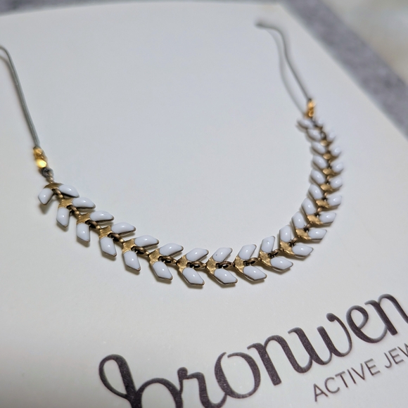 White Enamel Activewear Necklace - Picture 2 of 8